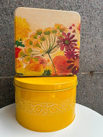 Vintage metal æske med de flotteste blomster