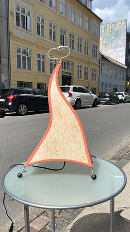 Smuk fransk bord lampe i pap
