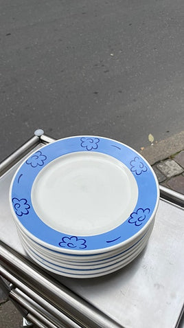 Super cute tallerkner med blomster kant