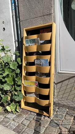 Flot magasin holder i lyst træ