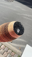 Flot gulv vase / bord vase i keramik/ler med flet detaljer