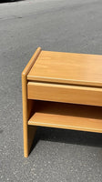 Flot og elegant sengebord af Kaagaard