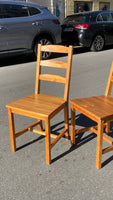 Vintage spisebordsstole i lyst fyrretræ
