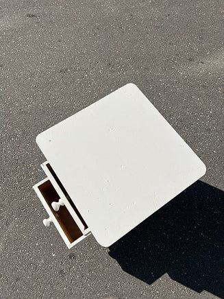 Mindre kommode / sidebord / sengebord / opbevaring vintage