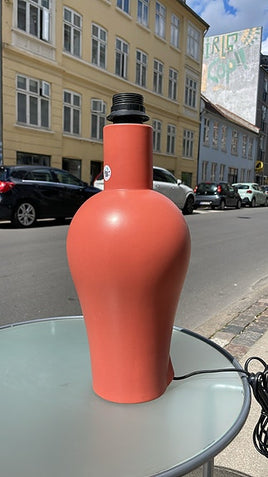 Smuke laksefarvet bord lampe