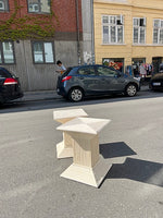 Hvidmalede side bord / bord ben / sofa bord i hvid malet  bambusflet