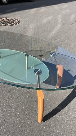 Vanvittigt flot sofa bord i glas, metal og træ.