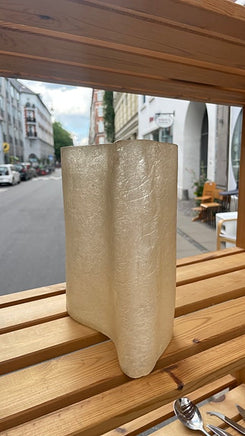 Fin perlemors farvet vase