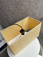 Flot loft lampe i et asiatisk look, perfekt som
